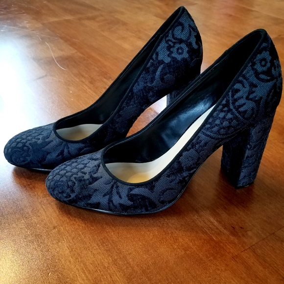 Nine West Shoes - NINE WEST Suede Heels - Size 8 (NWOT)